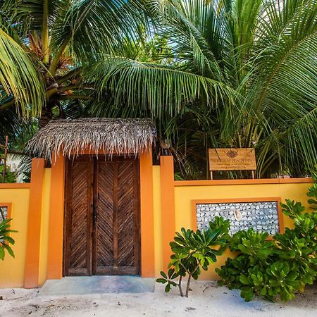Stingray Beach Inn Maafushi Exterior foto