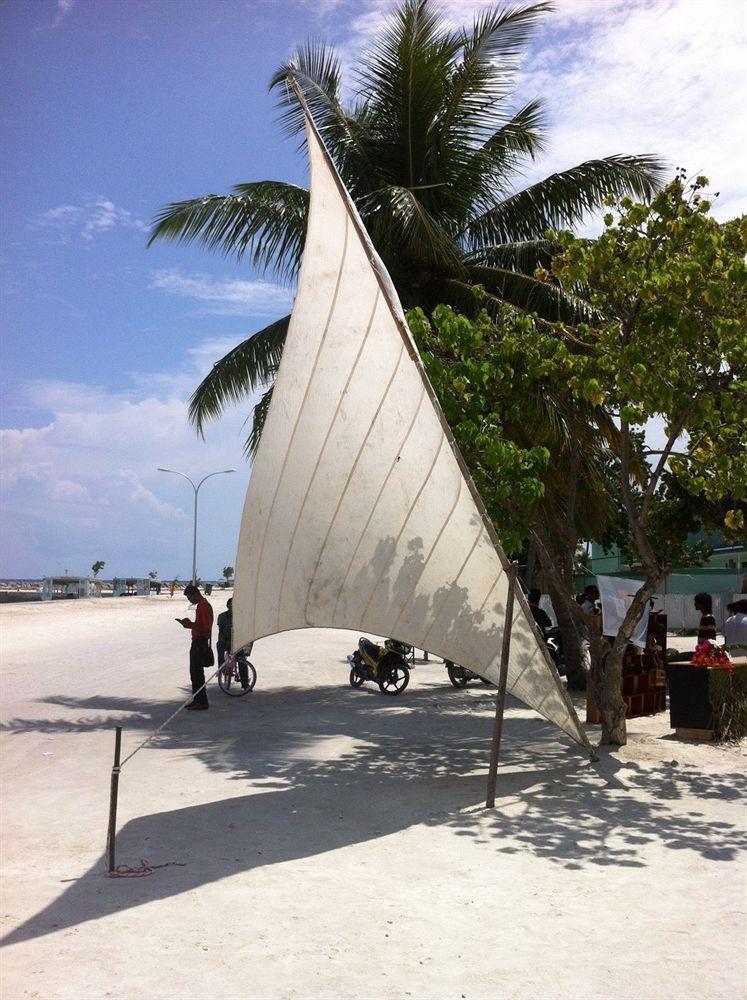 Stingray Beach Inn Maafushi Exterior foto