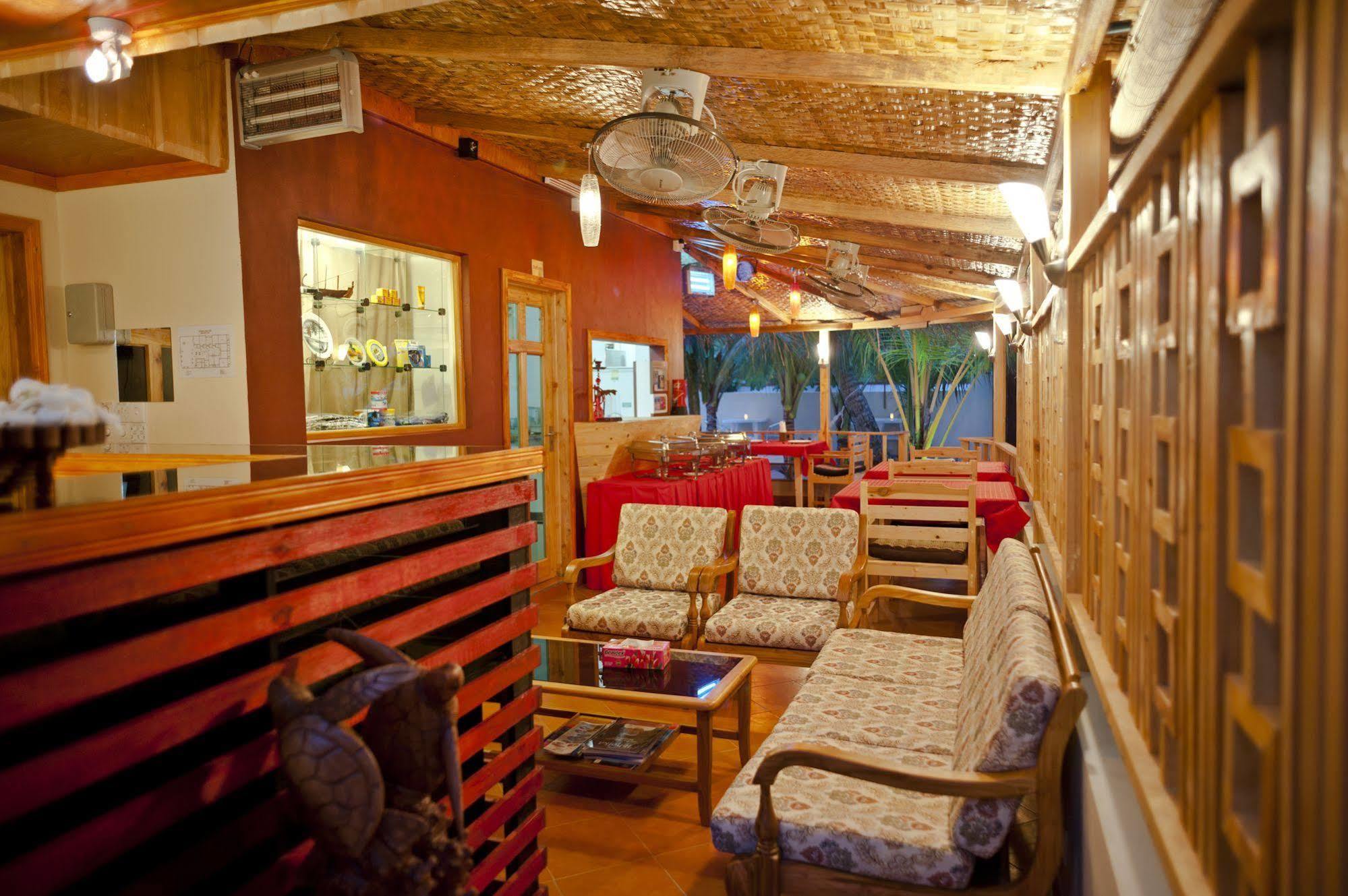 Stingray Beach Inn Maafushi Exterior foto