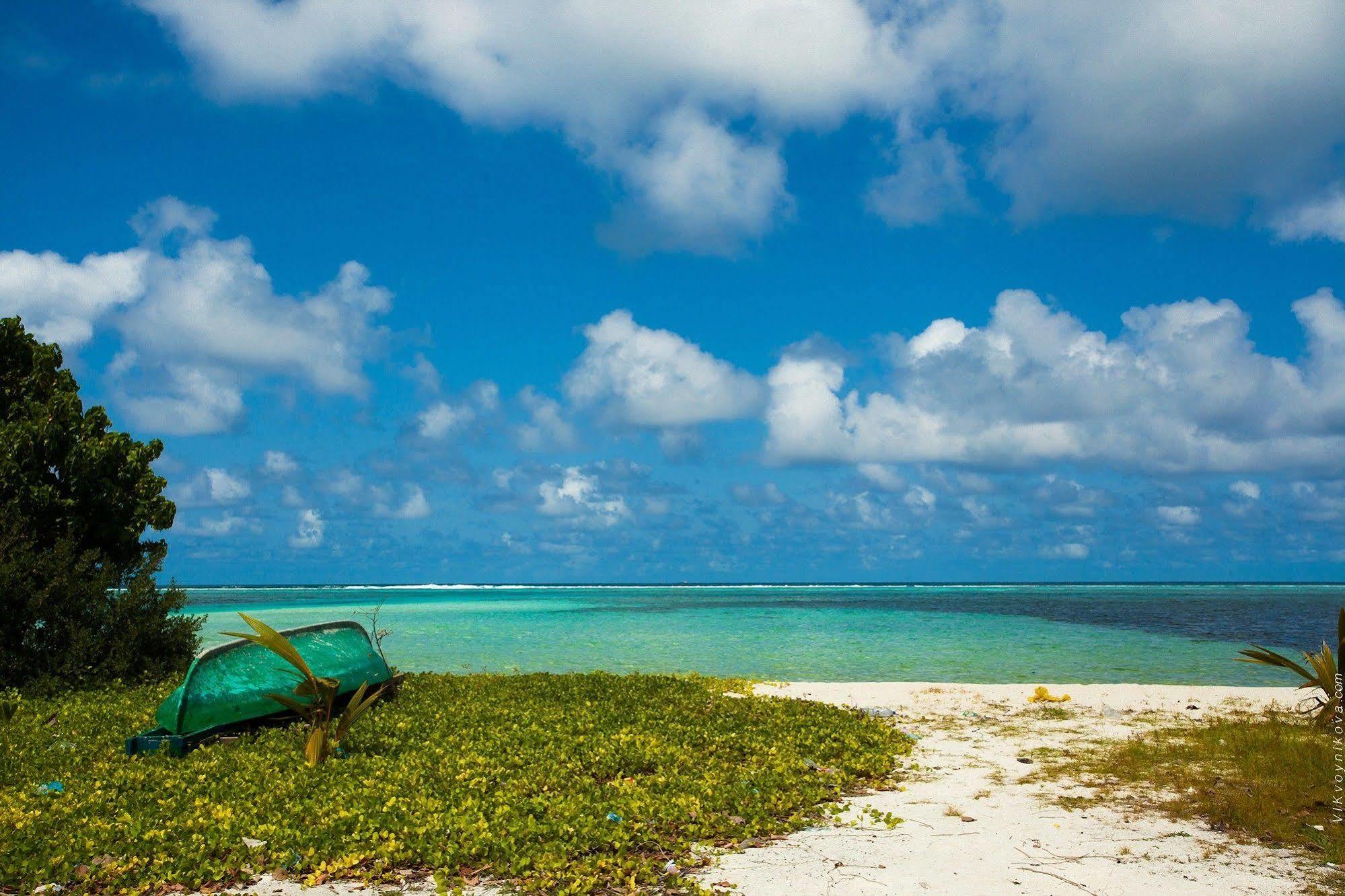 Stingray Beach Inn Maafushi Exterior foto