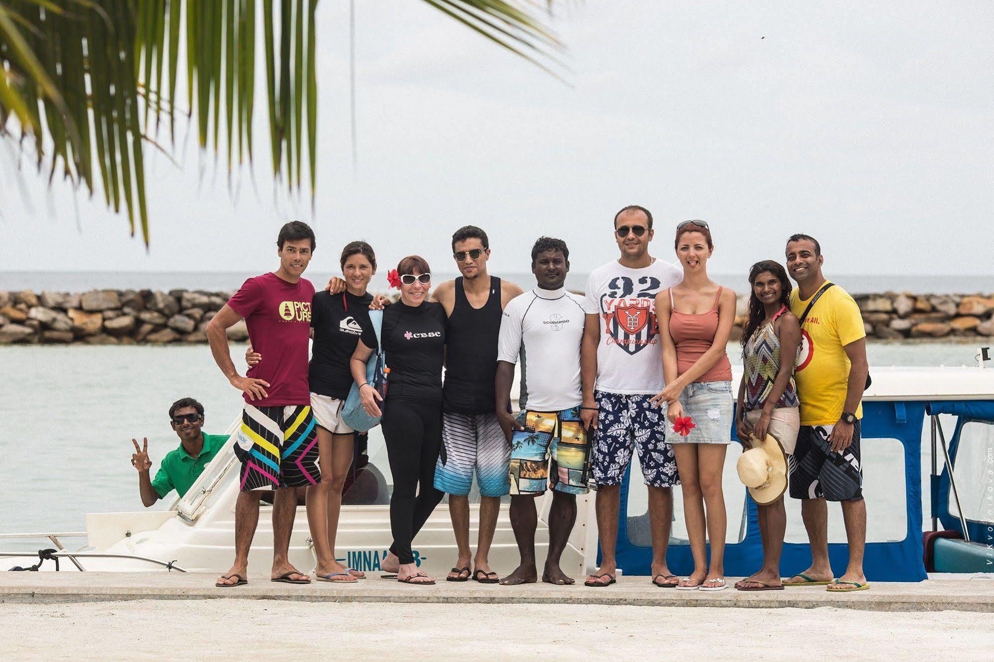 Stingray Beach Inn Maafushi Exterior foto